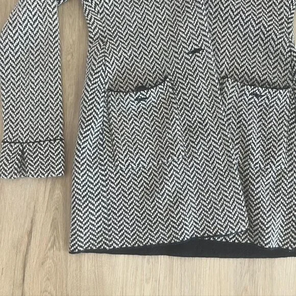 Damask Black & Tan Chevron Sweater Coat Jacket Medium